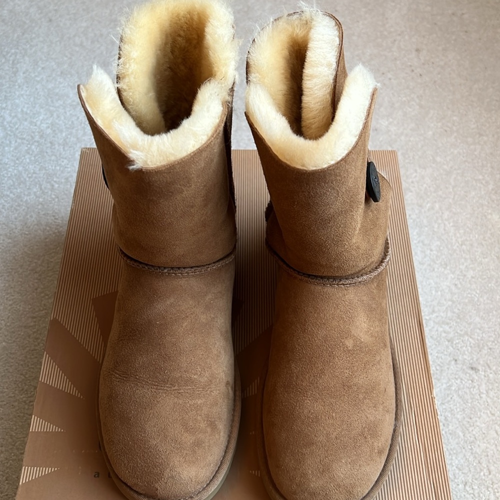 Ugg Bailey Button Boot Chestnut 9 - image 5